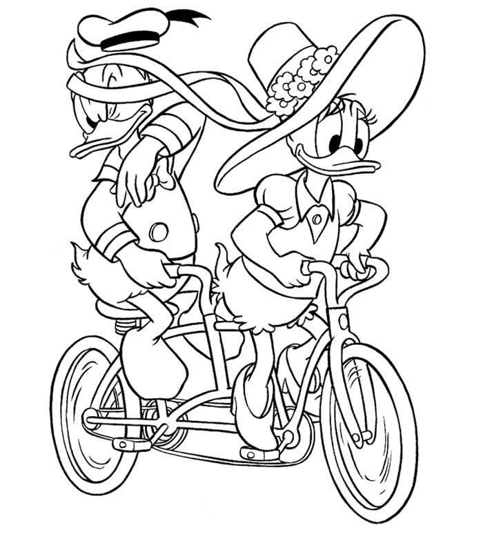 coloriage à dessiner hello kitty en velo